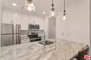 141 S Clark Dr, Los Angeles, CA 90048 - Photo 9