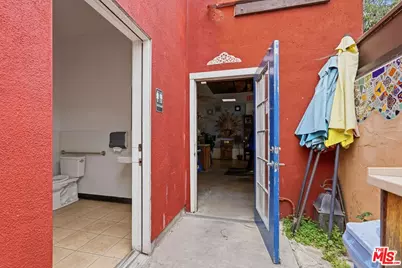 5371 Alhambra Ave, Los Angeles, CA 90032 - Photo 17