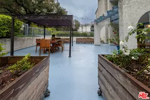 4260 Via Arbolada, Los Angeles, CA 90042 - Photo 53