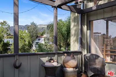 2881 Hollyridge Dr, Los Angeles, CA 90068 - Photo 9