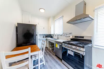 1251 S Wilton Pl, Los Angeles, CA 90019 - Photo 13