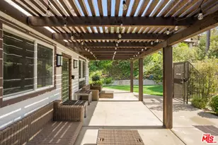 1612 Palisades Dr, Pacific Palisades, CA 90272 - Photo 35