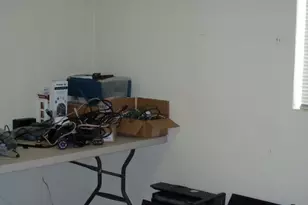 300 Mount Vernon Ave, Bakersfield, CA 93307 - Photo 21