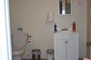 300 Mount Vernon Ave, Bakersfield, CA 93307 - Photo 27