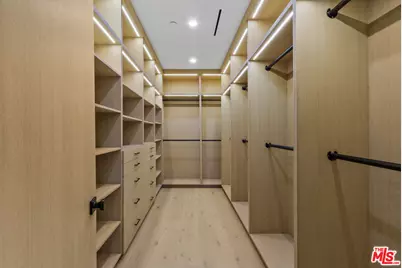 11317 Valley Spring Ln, Studio City, CA 91604 - Photo 37