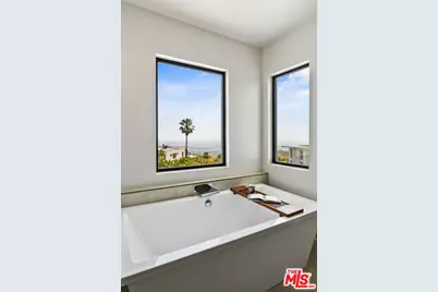 2380 Venus Dr, Los Angeles, CA 90046 - Photo 17