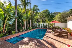 8606 Allenwood Rd, Los Angeles, CA 90046 - Photo 27