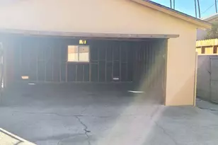4716 S Van Ness Ave, Los Angeles, CA 90062 - Photo 45