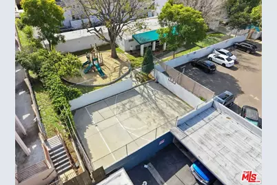 18601 Collins St #D27, Tarzana, CA 91356 - Photo 29