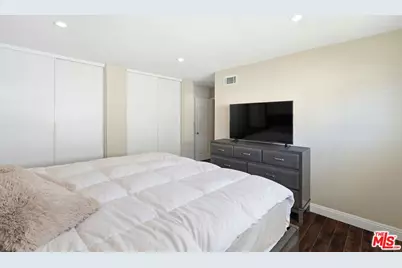 18601 Collins St #D27, Tarzana, CA 91356 - Photo 21