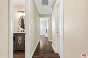 18601 Collins St, Tarzana, CA 91356 - Photo 11