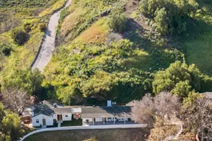 10327 Wheatland Ave, Shadow Hills, CA 91040 - Photo 7