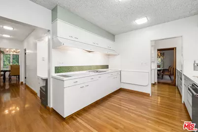 191 S Hudson Ave, Los Angeles, CA 90004 - Photo 23