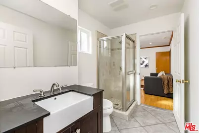 11261 Blix St, North Hollywood, CA 91602 - Photo 11