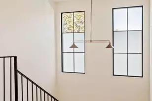 11621 Hesby St, Valley Village, CA 91601 - Photo 21