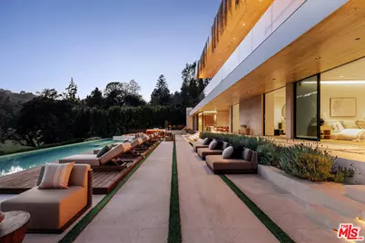 10830 Chalon Rd, Los Angeles, CA 90077 - Photo 35
