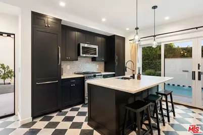 133 N La Jolla Ave, Los Angeles, CA 90048 - Photo 21