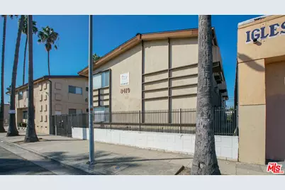 8425 S Western Ave, Los Angeles, CA 90047 - Photo 17