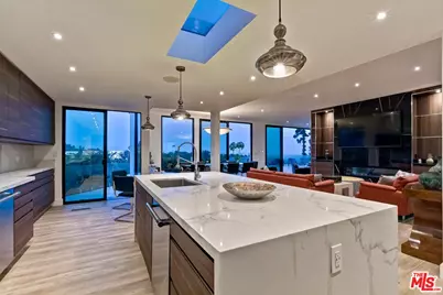 920 Linda Flora Dr, Los Angeles, CA 90049 - Photo 13