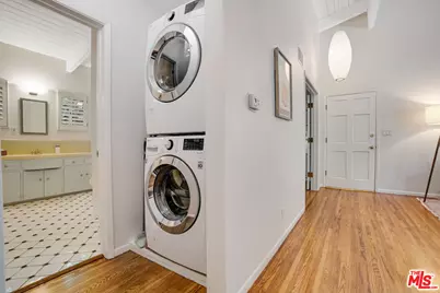 1115 N Beverly Glen Blvd, Los Angeles, CA 90077 - Photo 21