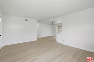 321 E Ave R 11, Palmdale, CA 93550 - Photo 7