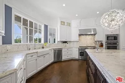 22510 La Quilla Dr, Chatsworth, CA 91311 - Photo 5