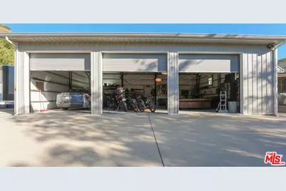 12310 Yerba Buena Rd, Malibu, CA 90265 - Photo 13