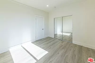 801 N Alexandria Ave, Los Angeles, CA 90029 - Photo 21