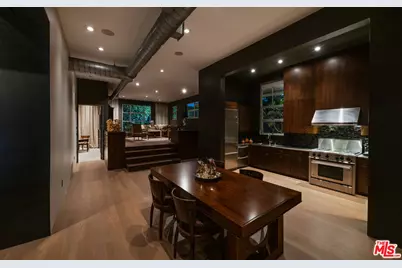 710 N Orlando Ave #101, West Hollywood, CA 90069 - Photo 1