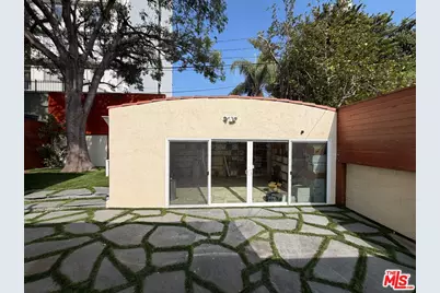 9037 Elevado St, West Hollywood, CA 90069 - Photo 11