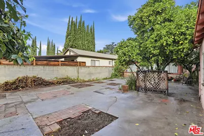 14308 Califa St, Van Nuys, CA 91401 - Photo 13