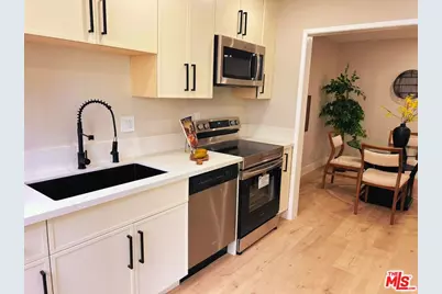 8701 Delgany Ave #105, Playa del Rey, CA 90293 - Photo 9