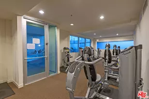 267 S San Pedro St, Los Angeles, CA 90012 - Photo 37