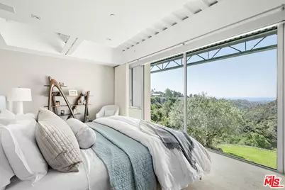 1550 Casale Rd, Pacific Palisades, CA 90272 - Photo 17