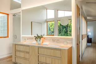 12736 Dewey St, Los Angeles, CA 90066 - Photo 17