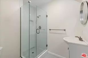 708 N Eucalyptus Ave, Inglewood, CA 90302 - Photo 23