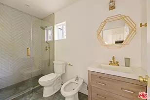 11855 Tiara St, Valley Village, CA 91607 - Photo 23