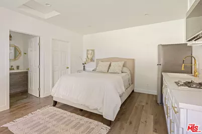 11855 Tiara St, Valley Village, CA 91607 - Photo 21