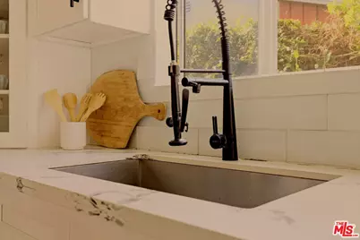 843 N Martel Ave #2, Los Angeles, CA 90046 - Photo 33