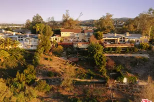 5741 Rolling Rd, Woodland Hills, CA 91367 - Photo 35