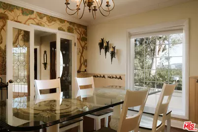 5741 Rolling Rd, Woodland Hills, CA 91367 - Photo 15