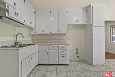 15709 S Ball Ave, Gardena, CA 90248 - Photo 11