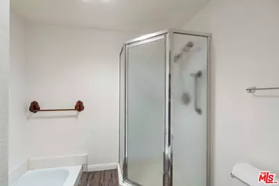 11706 Montana Ave #204, Los Angeles, CA 90049 - Photo 13