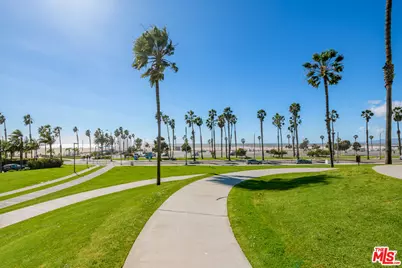 2940 Neilson Way #305, Santa Monica, CA 90405 - Photo 43