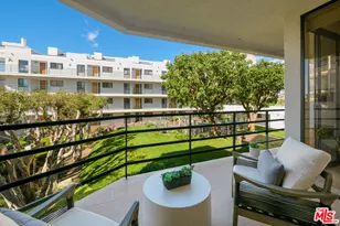 2940 Neilson Wy, Santa Monica, CA 90405 - Photo 17