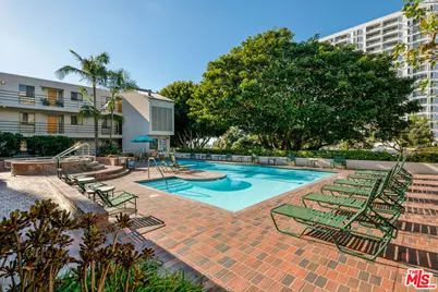 2940 Neilson Way #305, Santa Monica, CA 90405 - Photo 37