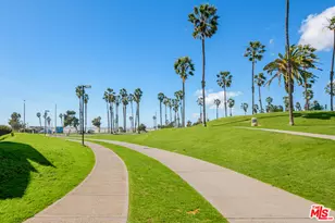 2940 Neilson Wy, Santa Monica, CA 90405 - Photo 41