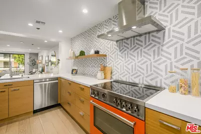 2940 Neilson Way #305, Santa Monica, CA 90405 - Photo 7