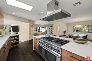 375 Camino de las Colinas, Redondo Beach, CA 90277 - Photo 13