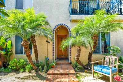 1135 N Coronado St, Los Angeles, CA 90026 - Photo 1